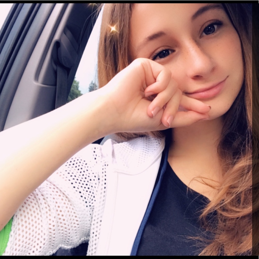 Meet your Posher, Maria